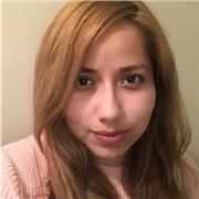 Profesora de ingles imparte clases a todas las edades
