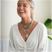 Aprende inglés o español de forma práctica y personalizada. Clases dinámicas para ganar fluidez, seguridad y disfrutar el proceso.