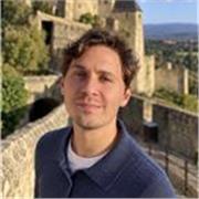 Insegnante di inglese madrelingua, qualificato CELTA, con oltre 10 anni di esperienza