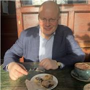 French tutor with PhD in French Literature, looking to teach GCSE, A-Level French and beyond! Also happy to teach beginners