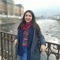 Laureata in francese (lingue e letterature europee ed extraeuropee) offre ripetizioni a ragazzi e adulti