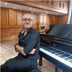 Lezioni di musica: pianoforte, percussioni classiche e moderne, canto, chitarra, basso e produzione musicale