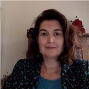 Llevo más de 25 años enseñando francés, di clases durante 10 años en la eso, y ahora ofrezco clases particulares o en pequeños gru