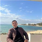 Soy un nativo árabe hablante que Puedo dar clases de árabe a gente con nivel intermedio o debutante