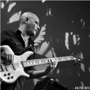 PROFESOR DE BAJO ELECTRICO ( Funk-Jazz-Folclore-Ritmos latinos-Rock-Reggae etc )