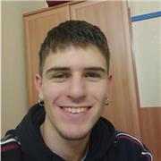 Ofrezco clases de apoyo para Primaria y ESO. Soy estudiante de ingeniería de segundo año y tengo varias titulaciones en idiomas