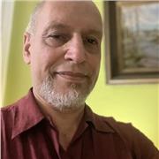 Spanischlehrer, der seine Muttersprach liebt, ist hier, um Ihnen beim Erlennen dieser wunderschönen sprache zu helfen.