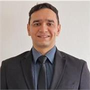 Formateur d'anglais et disponible cours à domicile au en ligne