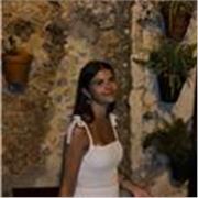 Ho una laurea in Lingue. Ho già dato ripetizioni in passato e sono disponibile per lezioni di spagnolo online o in presenza