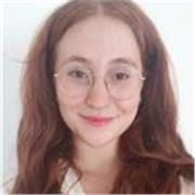 Ciao, mi chiamo Francesca e sono qui per aiutarti! Lavorando insieme sono certa che valorizzeremo tutte le tue potenzialità.