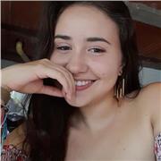 Se enseña y refuerza a niños de todas las edades en las áreas de inglés y español