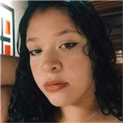 Dou aulas de reforço, auxilio na resolução dr atividades, proporciono vivências e contação de histórias para crianças