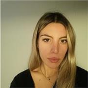 Laureata in Lingue e Letterature Straniere. Insegno inglese, francese e spagnolo a studenti di tutte le età