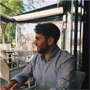 Doy clases de lengua castellana tanto para extranjeros como para nativos y les ayudo a mejorar su nivel oral, escrito y de lectura.
