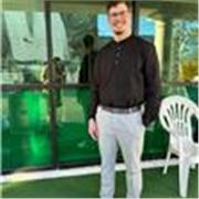 Candidato a Professor de Inglês | Experiência Internacional e Background em Engenharia