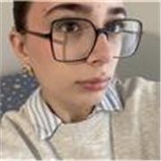 Soy una persona responsable, cercana y comprometida con el aprendizaje. Ofrezco clases adaptadas a alumnos de 10 a 13 años 