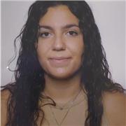 Soy una chica que ha estudiado la carrera de Derecho y está acabando un máster. Llevo dando clases particulares desde que estaba en segundo de la ESO y con excelentes resultados. He atendido desde los más pequeños hasta los que están en Bachillerato