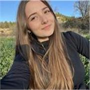 Estudiante de laboratorio y titulada en bachillerato científico con conocimiento para clases de apoyo de Primaria y ESO