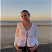 diplomata al liceo scientifico, offro aiuto compiti e ripetizioni online di inglese, matematica e italiano.
