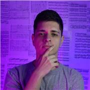 Toque piano já na sua primeira aula experimental. Professor formado em piano e composição pela UFRGS