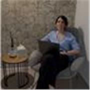 Vuoi parlare italiano con un’amica? Laureata in comunicazione e marketing, offro lezioni online divertenti e su misura!