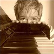 Creative development coach, songwriter, pianist and vocalist with a love of folk, pop and rock music, 15yrs as a Senior Lecturer.