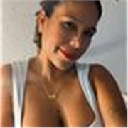 Me defino como una persona paciente, comunicativa y comprometida.