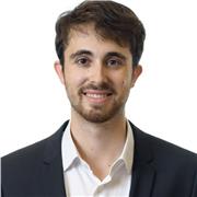 MBA y Ingeniero. Imparto clases principalmente de ciencias o francés e inglés