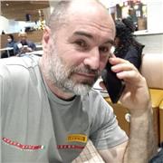 Perito chimico capotecnico con specializzazione in biologia offre lezioni di chimica e biologia