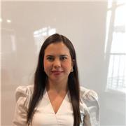 Profesora de Administración de empresas apta para todas las edades