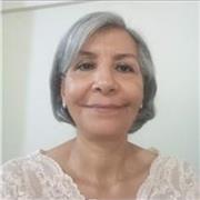 Profesora de química para alumnos de bachillerato