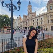 Studentessa Laureanda in scienze della mediazione linguistica impartisce lezioni di spagnolo e inglese