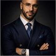 American English tutor in Barcelona helping adults improve conversation, confidence and professional English
