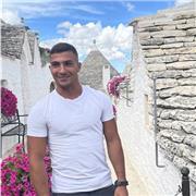 Laureando scienze motorie, corsista a top trainer, abilitato al primo soccorso sportivo, BLSD e primo soccorso militare