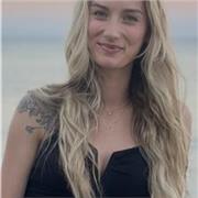 Insegnante madrelingua francese, con laurea magistrale ottenuta in Francia, offre lezioni private a Piazza Armerina