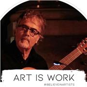 LezioSono un maestro di chitarra e concertista. Amo molto la musica, e sin da piccolo è stata sempre la mia compagnni di chiatarra