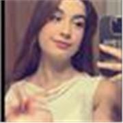 Me defino como una persona ambiciosa, dulce y amable