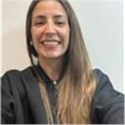 Soy una persona versátil y dinámica, con más de 5 años de experiencia en Infantil y Primaria y 6 meses como profesora online para 