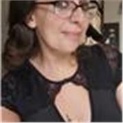 Passionnée par le français et la littérature je suis également patiente et pédagogue. 