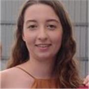 Profesora de repaso de la ESO y primar de materias generales; lengua castellana, matemáticas, inglés, física y química, biología