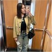 Graduada en economía y con Master Universitario en Logística y negocios Marítimos con perspectiva de formarme para profesora 