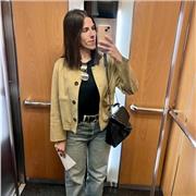Graduada en economía y con Master Universitario en Logística y negocios Marítimos con perspectiva de formarme para profesora