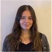 English teacher, with over 7 years of teaching experience