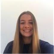 Maestra de Educación Primaria con mención en Inglés y máster en Psicopedagogía, especializada en apoyo, refuerzo y organización.