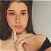 Ciao!Sono Beatrice,ho 17 anni e sono al quarto anno di liceo classico.Offro ripetizioni di italiano fino alla 3 media.Contattami!
