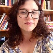Professora particular de inglês com experiência em aulas on-line para adolescentes, adultos e idosos
