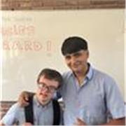 Soy Matteo y tengo vocación de profesor, con ganas de enseñar a gente que lo necesita