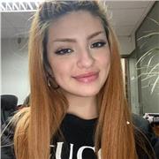 profesora de ingles básico para niños y personas sin una base en el idioma