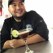 Profesor de cocina caliente, Internacional, Latinoamericana y experto en bases culinarias clasicas. Conmigo aprenderás realmente a cocinar ya que no enseño solo recetas, me dedico a enseñar la base y la estandarizacion del producto, justo lo que necesitas