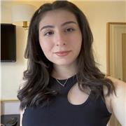 Studentessa universitaria con livello C1 di inglese (ubicata in Provincia di Milano, lezioni preferibilmente da remoto).